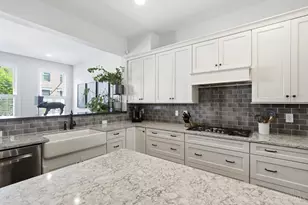 221 W 15th St, Cincinnati, OH 45202 - Photo 10