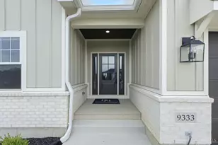 9333 Rochelle Ln, Clearcreek Twp., OH 45458 - Photo 6