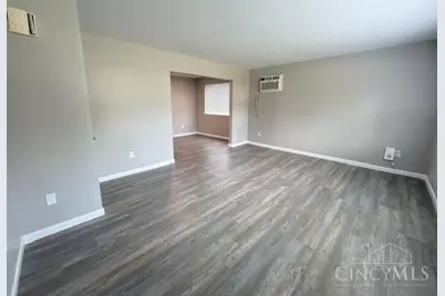 201 E Main Street, Owensville, OH 45160 - Photo 2
