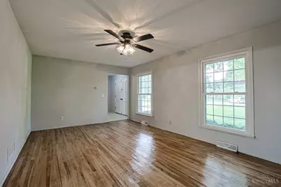 11180 Lincolnshire Drive, Cincinnati, OH 45240 - Photo 12
