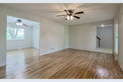 11180 Lincolnshire Drive, Forest Park, OH 45240 - Photo 12