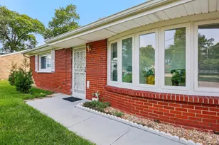 4880 Pleasant Ave, Fairfield, OH 45014 - Photo 6
