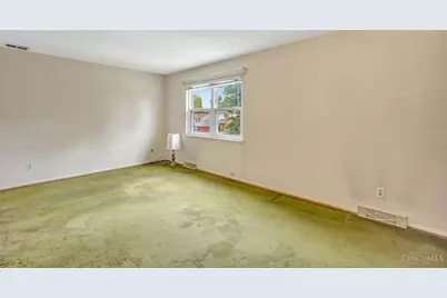 818 Heavenly Lane, Cincinnati, OH 45238 - Photo 8
