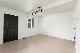 241 S Mary Ellen St, South Lebanon, OH 45065 - Photo 10