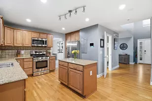 971 Caribou Run Ln, Miami Township, OH 45150 - Photo 4