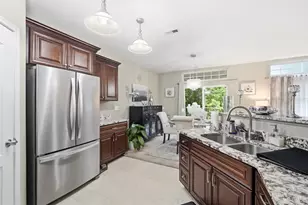 7464 Bridge Point Dr, Green Township, OH 45248 - Photo 14