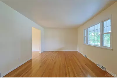 6993 E Galbraith Road, Madeira, OH 45243 - Photo 4