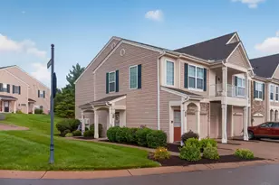 954 Crossing Pointe, Springfield Township, OH 45231 - Photo 2