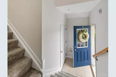 954 Crossing Pointe, Springfield Township, OH 45231 - Photo 6