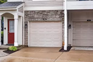 954 Crossing Pointe, Springfield Township, OH 45231 - Photo 4