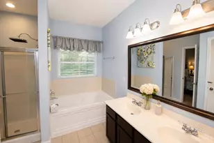 320 Huntington Dr, Hamilton Township, OH 45039 - Photo 14