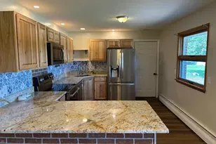 821 E Center St, Blanchester, OH 45107 - Photo 4