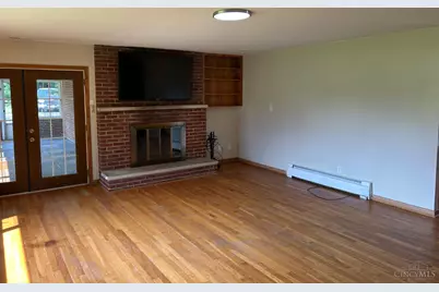 821 E Center Street, Blanchester, OH 45107 - Photo 6