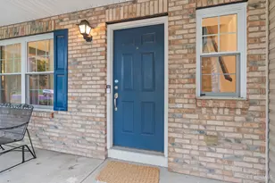 728 Oak Forest Dr, Hamilton Township, OH 45152 - Photo 8