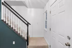 728 Oak Forest Dr, Hamilton Township, OH 45152 - Photo 10