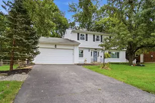 11962 Cedarcreek Dr, Springfield Township, OH 45240 - Photo 1