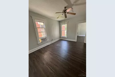 934 Dayton Street, Hamilton, OH 45011 - Photo 6