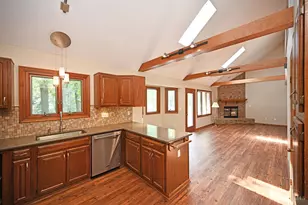 8405 Todd Creek Cir, West Chester, OH 45069 - Photo 12
