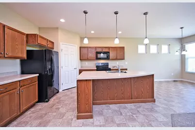 1006 Chatham Lane, Pierce Township, OH 45245 - Photo 10