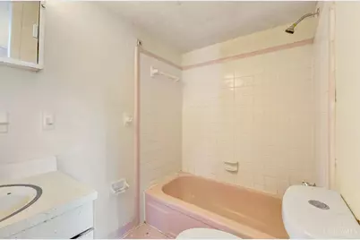 3331 Parkcrest Lane, Cincinnati, OH 45211 - Photo 18