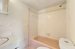 3331 Parkcrest Ln, Cincinnati, OH 45211 - Photo 18