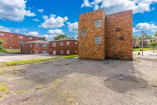 3331 Parkcrest Ln, Cincinnati, OH 45211 - Photo 6