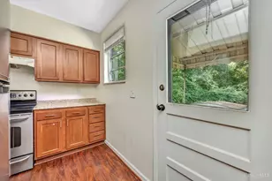 1085 Church Ave, Glendale, OH 45246 - Photo 12