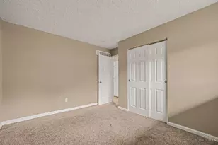 10253 Jasmine Ct, Woodlawn, OH 45215 - Photo 8