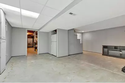 2352 Neeb Road, Green Township, OH 45233 - Photo 28