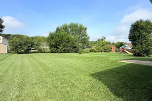 635 Willow Pl, Trenton, OH 45067 - Photo 16