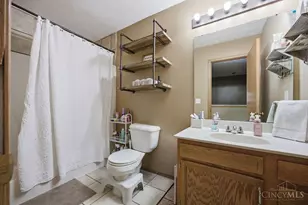 933 Marcia Dr, Trenton, OH 45067 - Photo 18