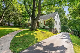 1738 Bloomingdale Ave, Cincinnati, OH 45230 - Photo 2