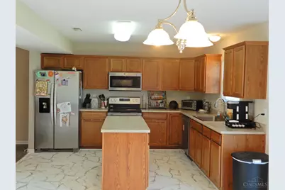 13 Hummingbird Way, Amelia, OH 45102 - Photo 2