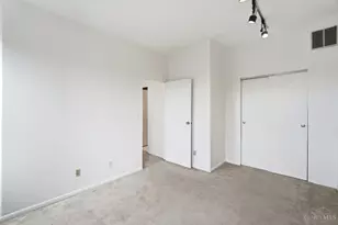 561 Milton St, Cincinnati, OH 45202 - Photo 30