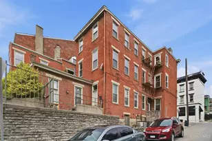 561 Milton St, Cincinnati, OH 45202 - Photo 32