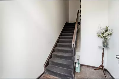 561 Milton Street #D, Cincinnati, OH 45202 - Photo 6
