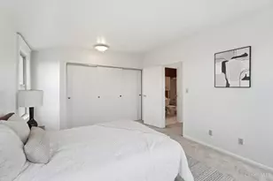 561 Milton St, Cincinnati, OH 45202 - Photo 26