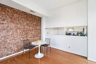 561 Milton St, Cincinnati, OH 45202 - Photo 16