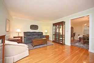 1925 Fullerton Dr, Springfield Township, OH 45240 - Photo 6