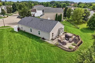 286 Hartford Ct, Hamilton Township, OH 45039 - Photo 4