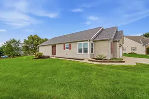286 Hartford Ct, Hamilton Township, OH 45039 - Photo 6