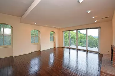 945 Parkside Place, Cincinnati, OH 45202 - Photo 14