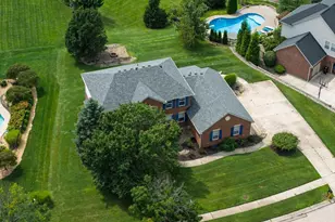 5593 Eden Ridge Dr, Green Township, OH 45247 - Photo 2