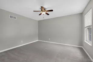 5593 Eden Ridge Dr, Green Township, OH 45247 - Photo 6