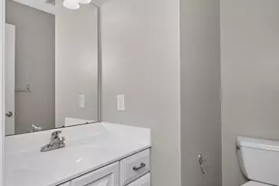 5593 Eden Ridge Dr, Green Township, OH 45247 - Photo 16