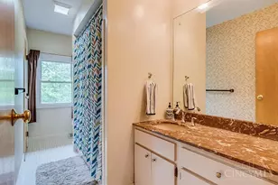 5558 Foxrun Ct, Cincinnati, OH 45239 - Photo 32
