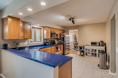 5558 Foxrun Court, Cincinnati, OH 45239 - Photo 12