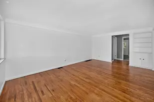 1634 Centerridge Ave, Cincinnati, OH 45231 - Photo 4