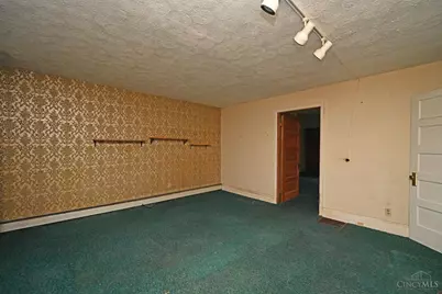 1621 Raglan Street, Cincinnati, OH 45230 - Photo 6