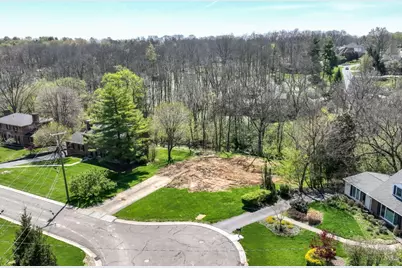 8800 Sandymar Drive, Sycamore Township, OH 45242 - Photo 4